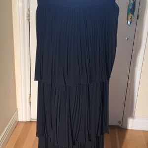 Maxi pleated skirt
